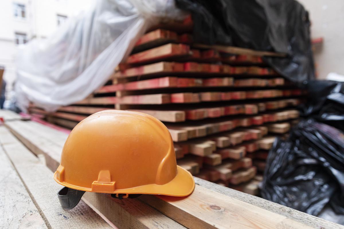 Фонд капитального ремонта расторгает договоры с недобросовестными подрядчиками