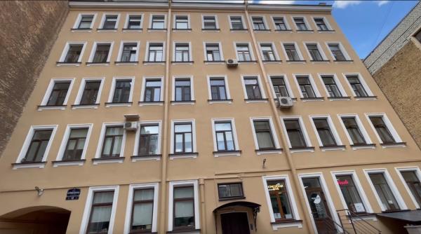 На улице Куйбышева, 12 завершен капитальный ремонт фасада