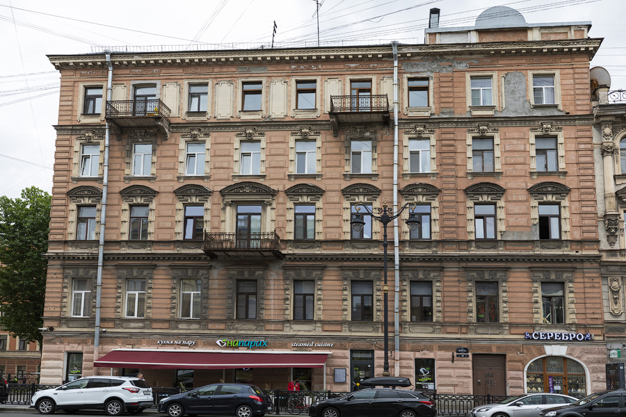 В Центральном районе ведется капитальный ремонт лифтового оборудования